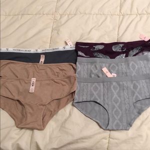 Bundle of VS Hipster Panties - M